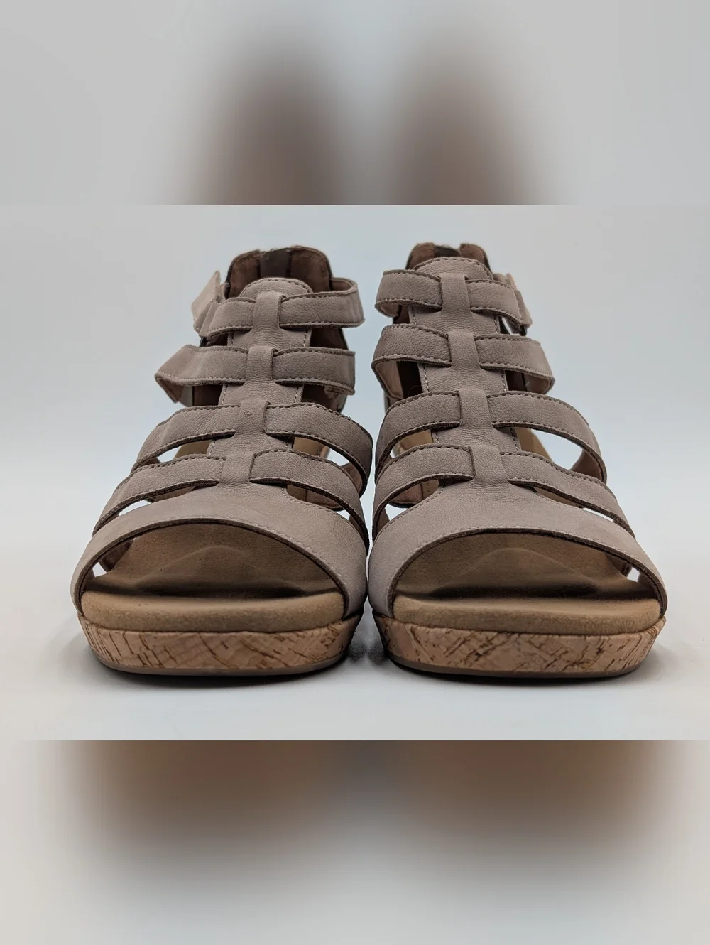 Rockport Briah Gladiator Sz 10 truTECH Taupe Strappy Cork Wedge Sandals Back Zip